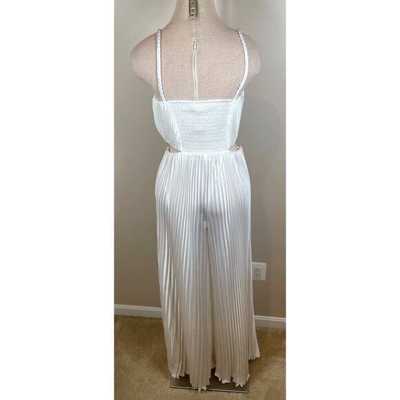 Alice + Olivia Powell Pleated Wide Leg Cutout White Jumpsuit Size 4 - Picture 8 of 10